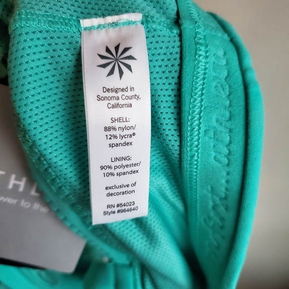 Athleta Freedom Sports Bra size M NWT - Picture 4 of 5